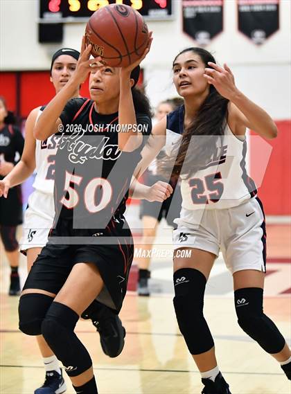 Thumbnail 1 in La Salle vs. Ayala photogallery.