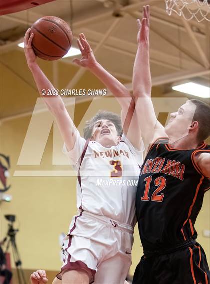 Thumbnail 3 in Santa Rosa vs Cardinal Newman photogallery.