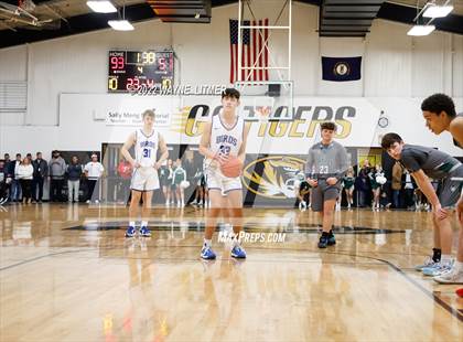 Thumbnail 1 in Dayton vs Highlands (36th District Tournament) photogallery.