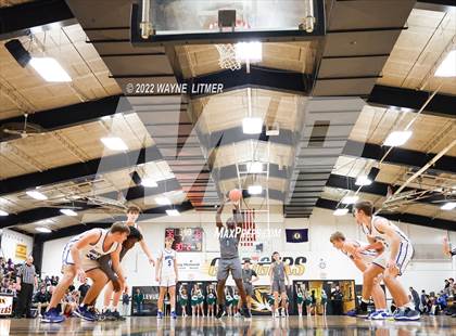 Thumbnail 2 in Dayton vs Highlands (36th District Tournament) photogallery.