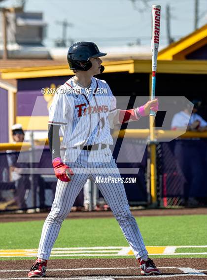 Thumbnail 2 in Victoria East vs. Hanna (McAllen Tournament) photogallery.