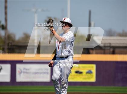 Thumbnail 3 in Victoria East vs. Hanna (McAllen Tournament) photogallery.