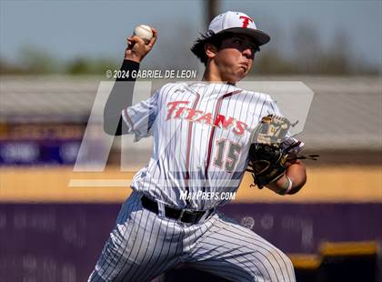 Thumbnail 2 in Victoria East vs. Hanna (McAllen Tournament) photogallery.