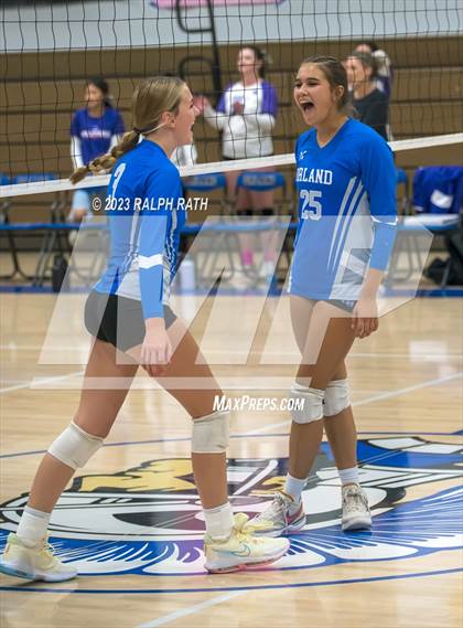 Thumbnail 3 in Oroville @ Orland (CIF NS Division 3 Semifinal) photogallery.
