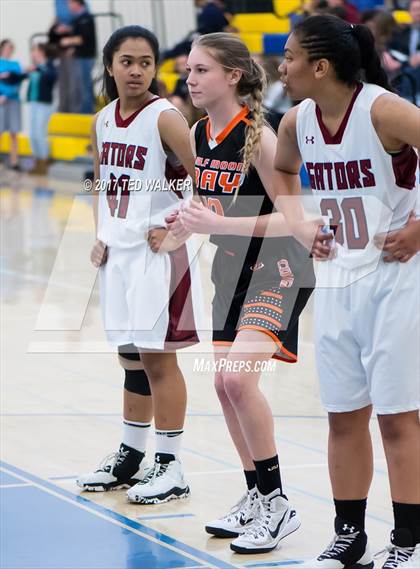 Thumbnail 3 in Half Moon Bay @ Sacred Heart Prep (CIF CCS D4 Final) photogallery.