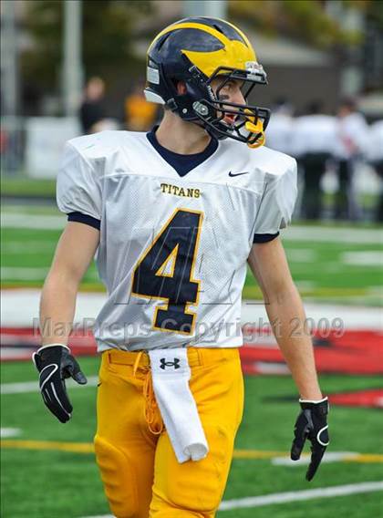 Thumbnail 3 in Glenbrook South @ Maine South photogallery.