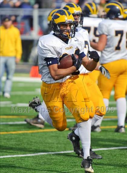 Thumbnail 1 in Glenbrook South @ Maine South photogallery.