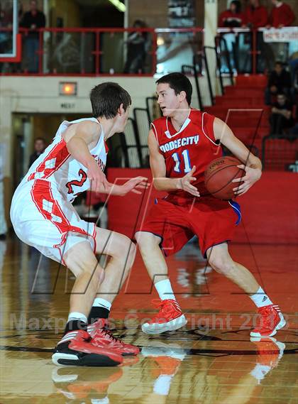 Thumbnail 3 in McPherson vs. Dodge City photogallery.