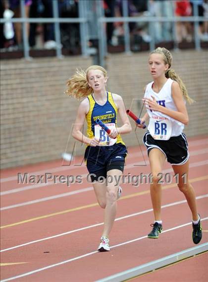 Thumbnail 2 in 117th Penn Relays (Girls Small School 4x800m Event 104) photogallery.