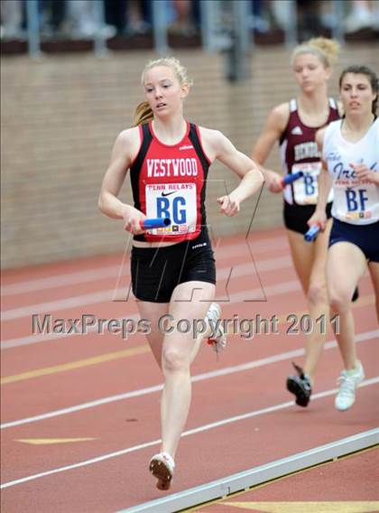 Thumbnail 3 in 117th Penn Relays (Girls Small School 4x800m Event 104) photogallery.
