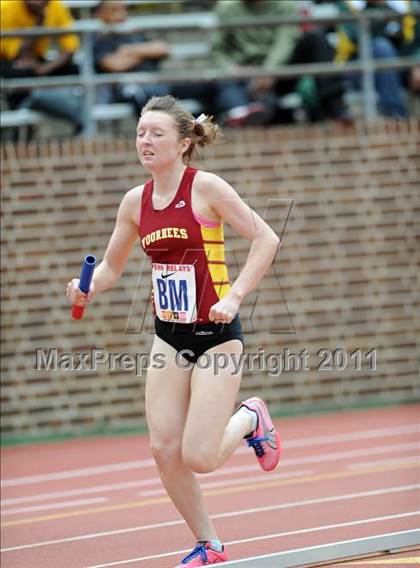 Thumbnail 1 in 117th Penn Relays (Girls Small School 4x800m Event 104) photogallery.