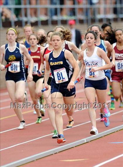 Thumbnail 3 in 117th Penn Relays (Girls Small School 4x800m Event 104) photogallery.