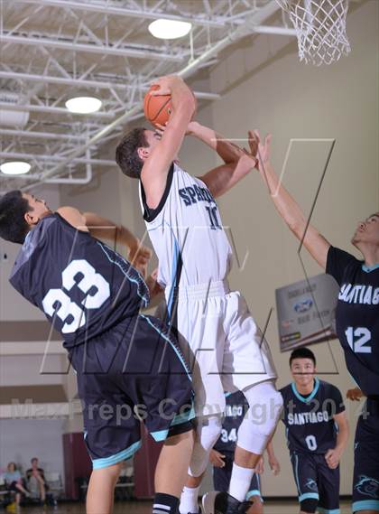 Thumbnail 3 in Villa Park vs. Santiago (MaxPreps Holiday Classic) photogallery.