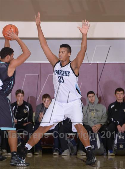 Thumbnail 2 in Villa Park vs. Santiago (MaxPreps Holiday Classic) photogallery.