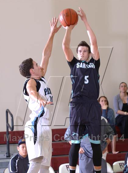 Thumbnail 2 in Villa Park vs. Santiago (MaxPreps Holiday Classic) photogallery.