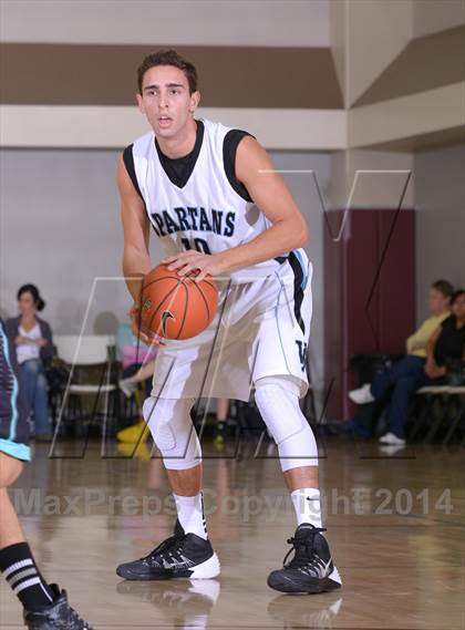 Thumbnail 2 in Villa Park vs. Santiago (MaxPreps Holiday Classic) photogallery.