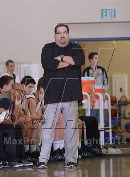 Thumbnail 1 in Villa Park vs. Santiago (MaxPreps Holiday Classic) photogallery.