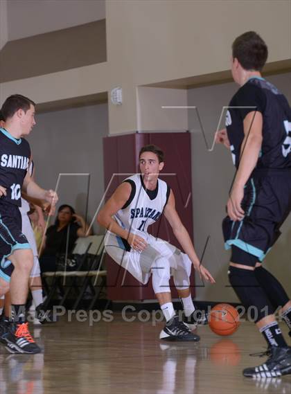 Thumbnail 2 in Villa Park vs. Santiago (MaxPreps Holiday Classic) photogallery.
