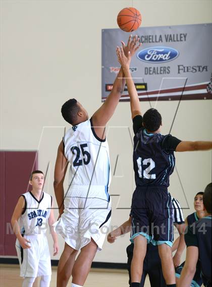 Thumbnail 1 in Villa Park vs. Santiago (MaxPreps Holiday Classic) photogallery.