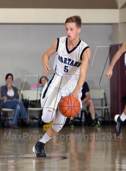 Thumbnail 2 in Villa Park vs. Santiago (MaxPreps Holiday Classic) photogallery.