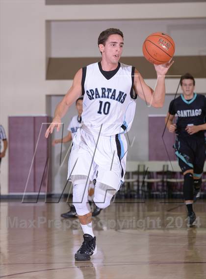 Thumbnail 2 in Villa Park vs. Santiago (MaxPreps Holiday Classic) photogallery.