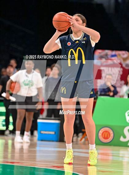 Thumbnail 2 in McDondald's All American Games (Jamfest Shootout)  photogallery.