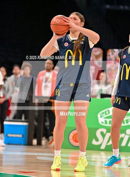 Thumbnail 3 in McDondald's All American Games (Jamfest Shootout)  photogallery.