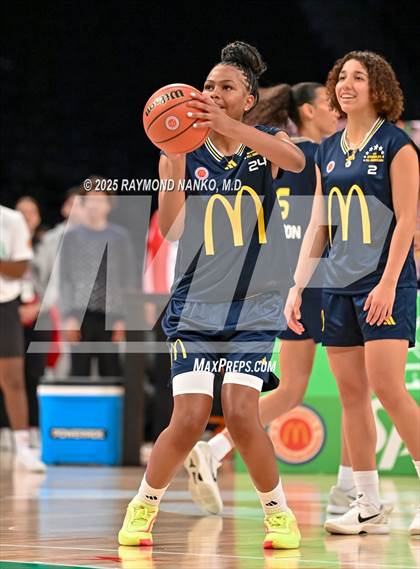 Thumbnail 2 in McDondald's All American Games (Jamfest Shootout)  photogallery.