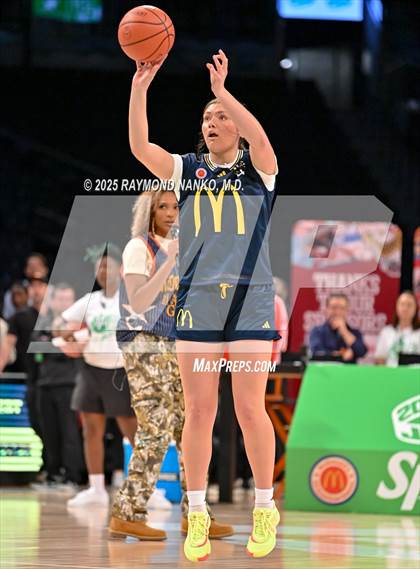 Thumbnail 2 in McDondald's All American Games (Jamfest Shootout)  photogallery.
