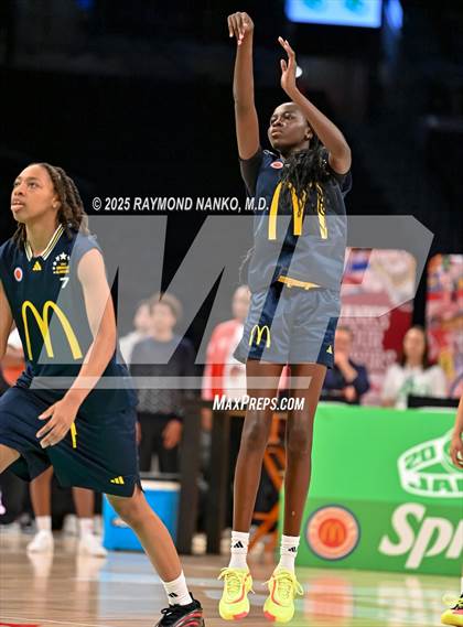 Thumbnail 2 in McDondald's All American Games (Jamfest Shootout)  photogallery.