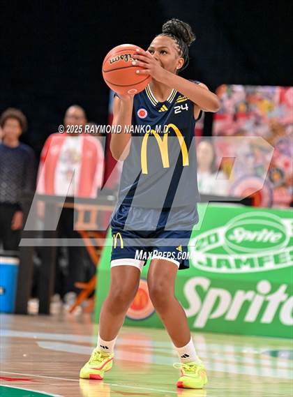 Thumbnail 3 in McDondald's All American Games (Jamfest Shootout)  photogallery.