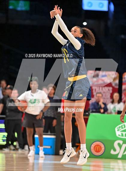Thumbnail 1 in McDondald's All American Games (Jamfest Shootout)  photogallery.