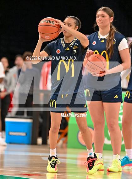 Thumbnail 3 in McDondald's All American Games (Jamfest Shootout)  photogallery.