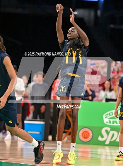 Thumbnail 3 in McDondald's All American Games (Jamfest Shootout)  photogallery.