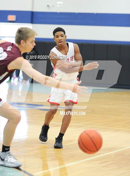 Thumbnail 2 in Cinco Ranch vs. Dawson (McDonald's Texas Invitational) photogallery.
