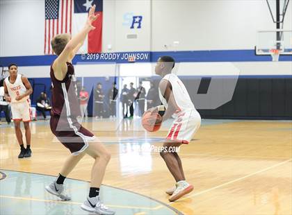 Thumbnail 1 in Cinco Ranch vs. Dawson (McDonald's Texas Invitational) photogallery.