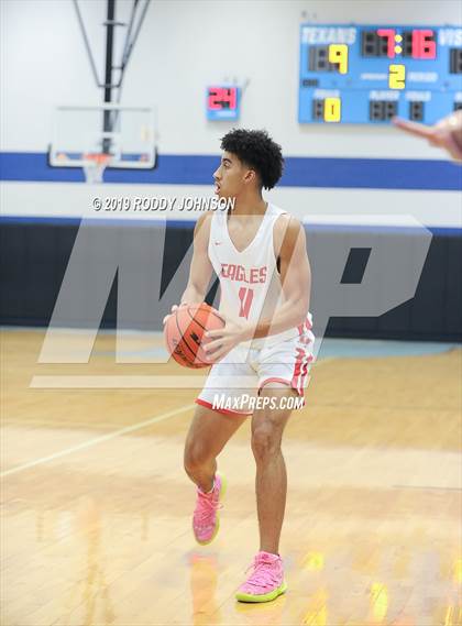 Thumbnail 1 in Cinco Ranch vs. Dawson (McDonald's Texas Invitational) photogallery.