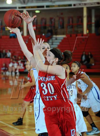 Thumbnail 3 in Dodge City vs. South (Mid America Classic) photogallery.