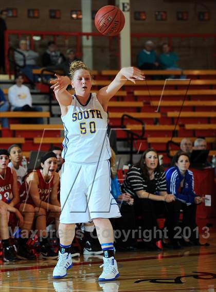 Thumbnail 1 in Dodge City vs. South (Mid America Classic) photogallery.