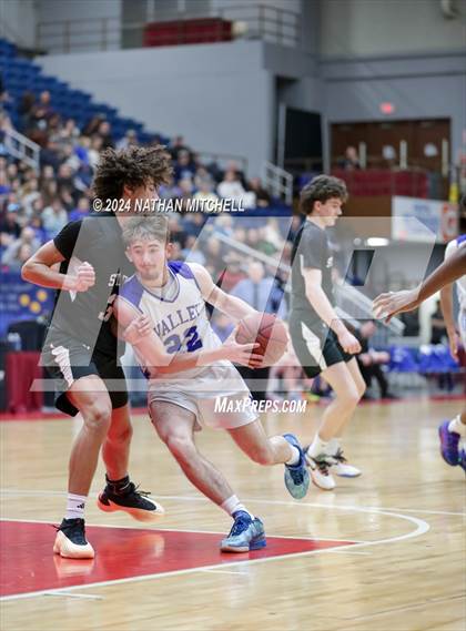 Thumbnail 3 in St. Dominic vs. Valley (MPA Class D Regional Final) photogallery.