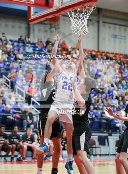 Thumbnail 3 in St. Dominic vs. Valley (MPA Class D Regional Final) photogallery.