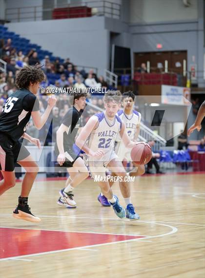 Thumbnail 2 in St. Dominic vs. Valley (MPA Class D Regional Final) photogallery.
