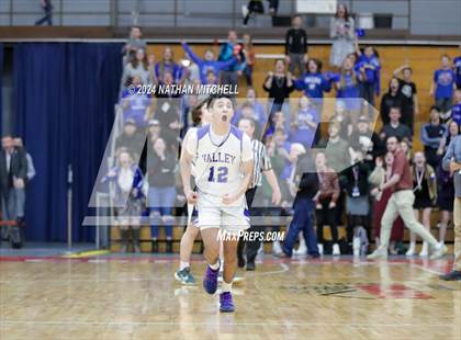 Thumbnail 3 in St. Dominic vs. Valley (MPA Class D Regional Final) photogallery.
