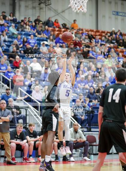 Thumbnail 1 in St. Dominic vs. Valley (MPA Class D Regional Final) photogallery.