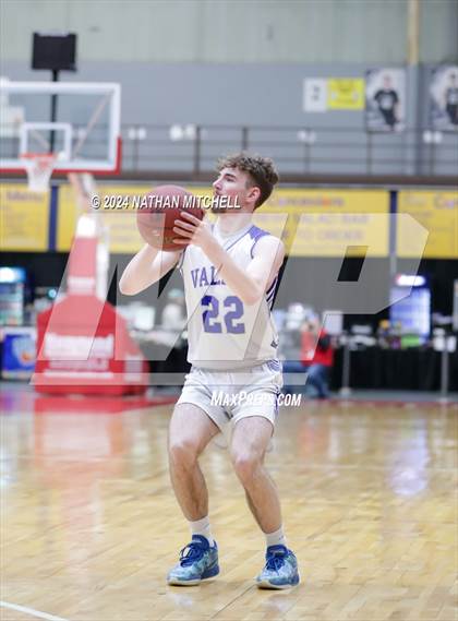 Thumbnail 2 in St. Dominic vs. Valley (MPA Class D Regional Final) photogallery.