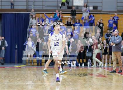 Thumbnail 2 in St. Dominic vs. Valley (MPA Class D Regional Final) photogallery.