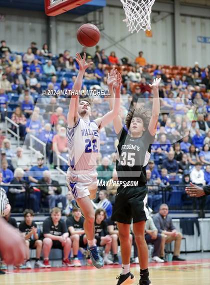 Thumbnail 2 in St. Dominic vs. Valley (MPA Class D Regional Final) photogallery.