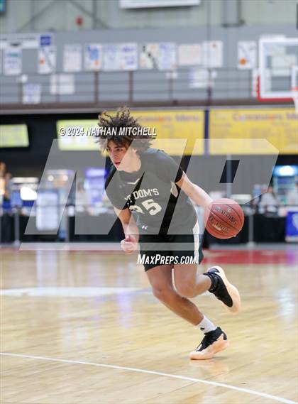 Thumbnail 3 in St. Dominic vs. Valley (MPA Class D Regional Final) photogallery.