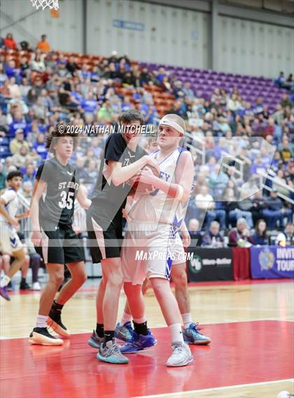 Thumbnail 3 in St. Dominic vs. Valley (MPA Class D Regional Final) photogallery.