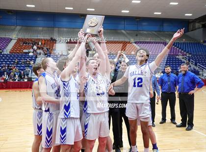 Thumbnail 2 in St. Dominic vs. Valley (MPA Class D Regional Final) photogallery.